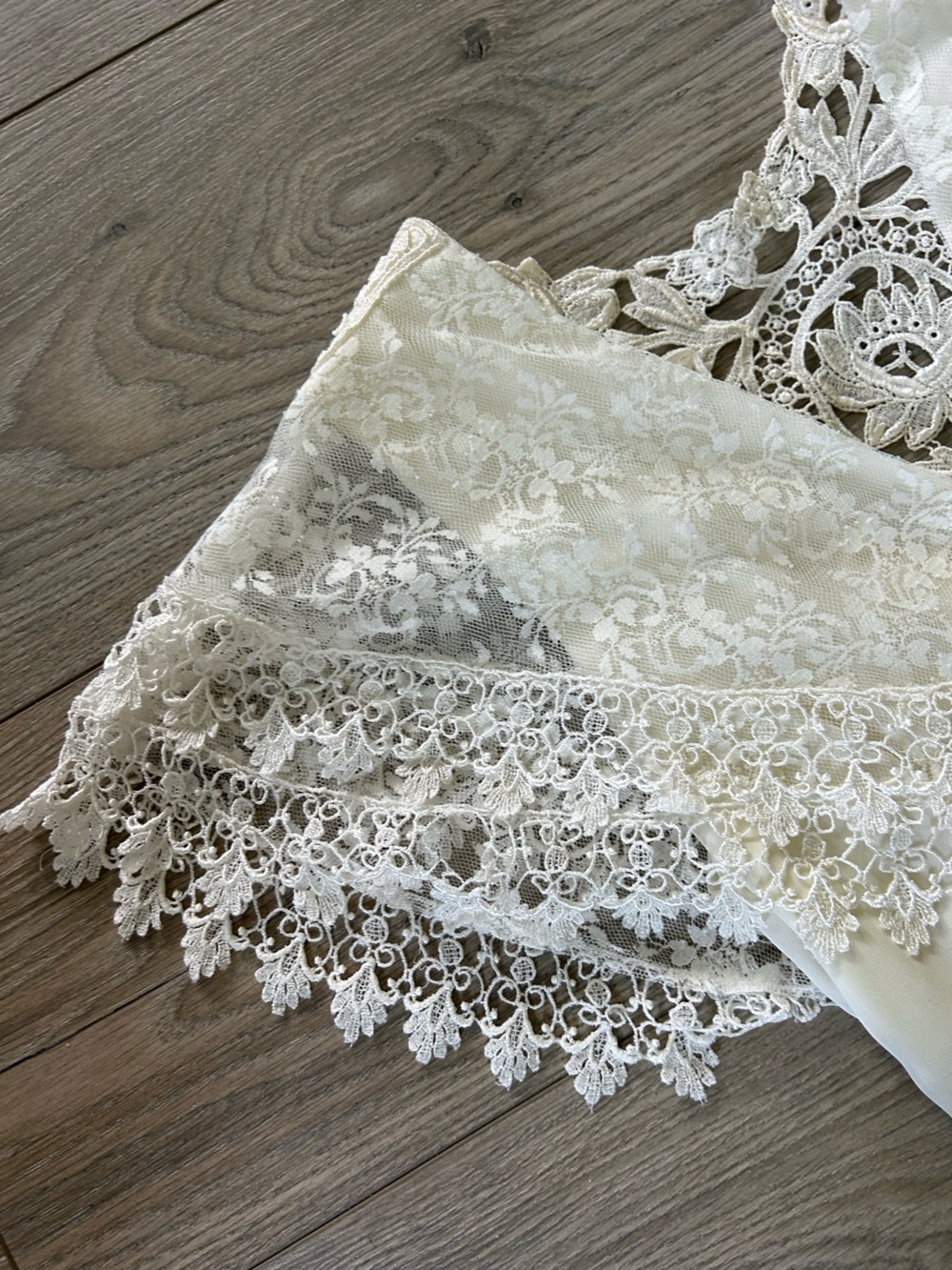 Vintage Jessica McClintock 1980s Cottagecore Lace & Rosette Detail Dress Sz 3/4 - Picture 3 of 10